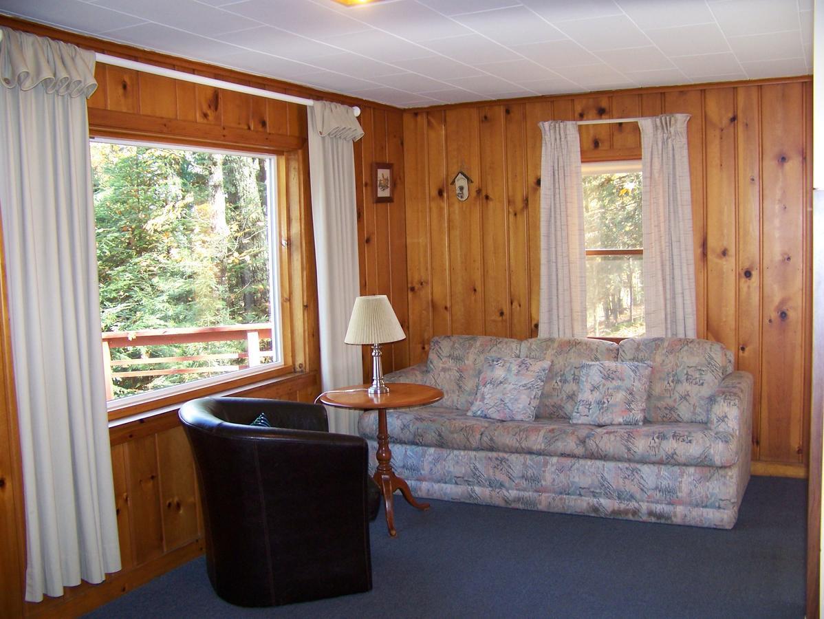 Hotel Oak Ridge Phelps Esterno foto