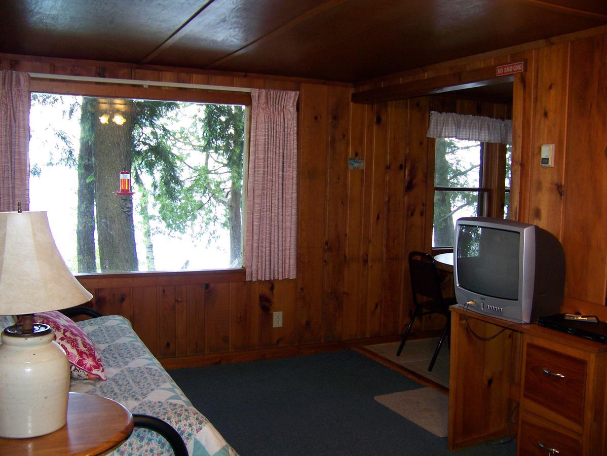 Hotel Oak Ridge Phelps Esterno foto