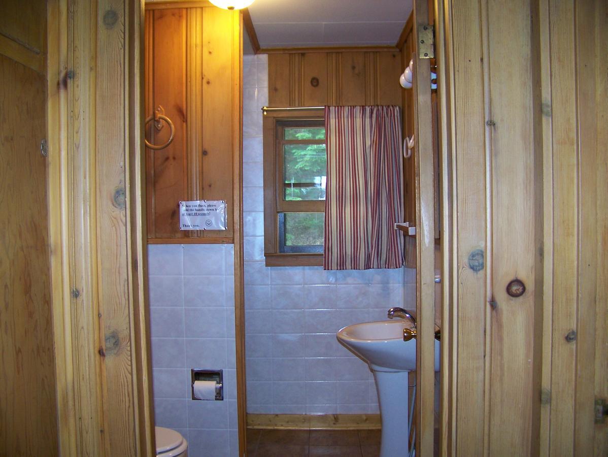 Hotel Oak Ridge Phelps Esterno foto